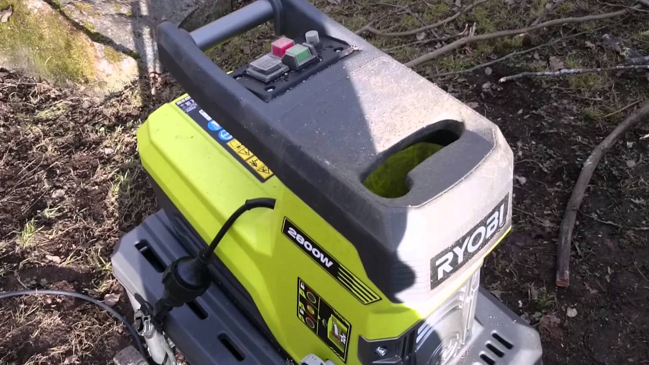 Ryobi RSH2545B : les raisons d’acheter ce broyeur de végétaux